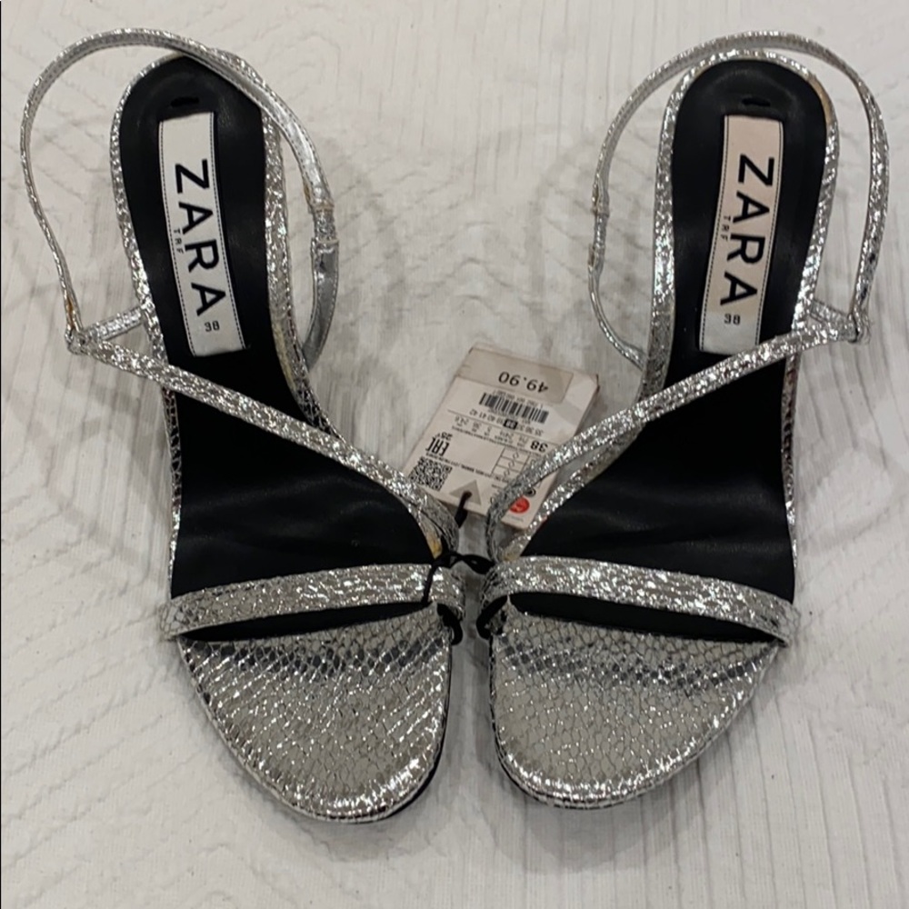BRAND NEW Zara  silver heels - 8